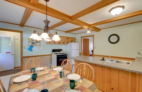 Eagle River Apartment with Private Dock and Fire Pit! - Foto 5