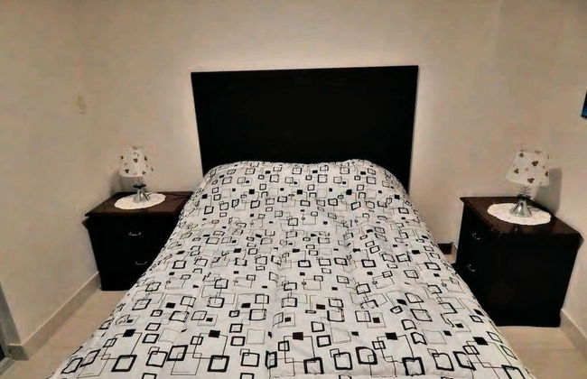 Minimalist Apartment - Photo 11