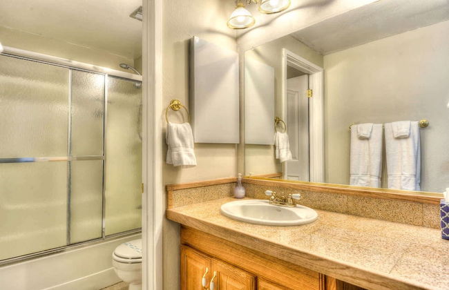 Lake Forest Villa Patio w/ BBQ - Photo 15