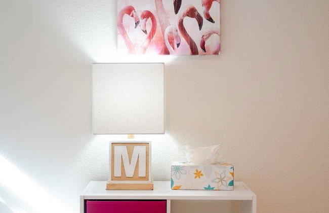 The Meadowlark Manor Spacious Backyard & Hot Tub - Photo 14