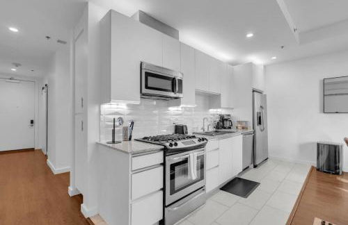 Charming 1BR NearBOKCntr-Gym,Lounge,Balcony,PetOK - Foto 64