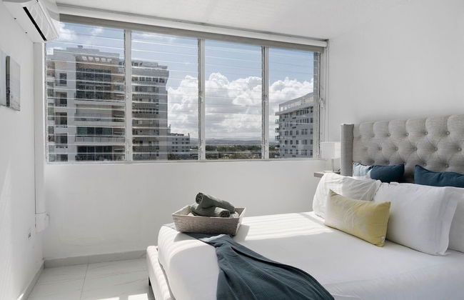 Flamenco Beach 2BDR Oceanfr Pool Parking - Photo 3