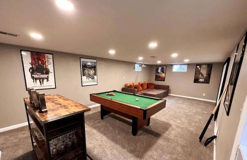 Cozy Hot Tub Escape - Pool Table & Home Theater - Foto 13