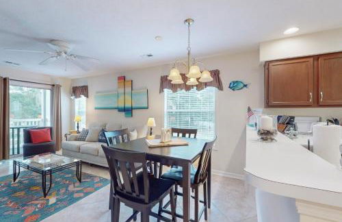 Balcony and Pool Access Longs Cozy Haven - Foto 7