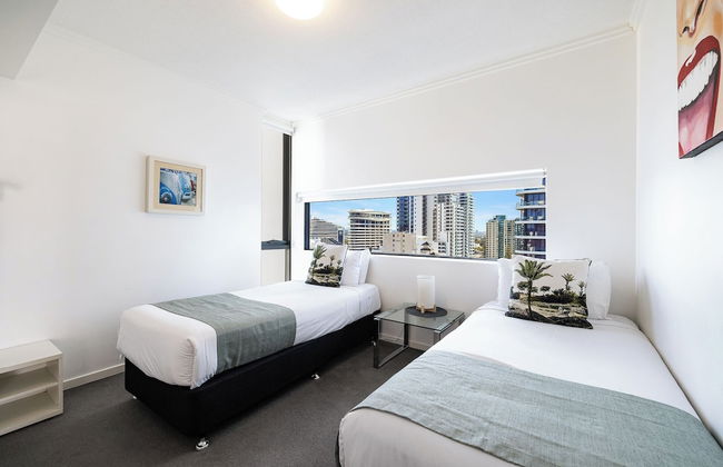 Ocean Pacific Broadbeach - Photo 16