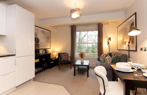 Stunning 1 BR Surbiton with views, near station - Pass the Keys - Foto 2