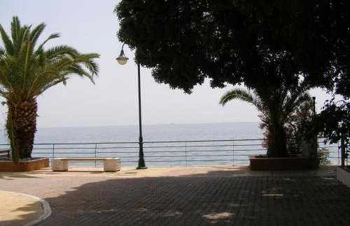 Doll house next to the sea - Foto 50