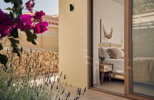 Thelxi's Suite II - Brand New Seaview Suite! - Foto 29