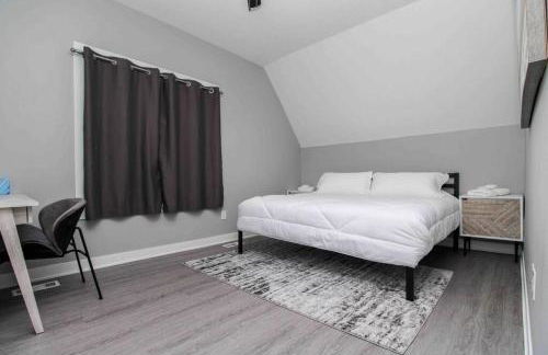 Lux finishes 4 bedroom DSM home Great location - Foto 9