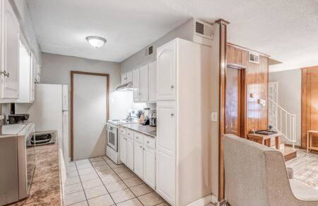 Minutes from the Airport - Wonderful Warrington - Photo 55