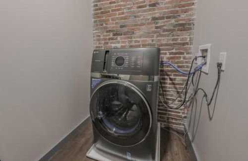 Chic Modern 2 bed Apartment with Exposed Brick - Foto 9