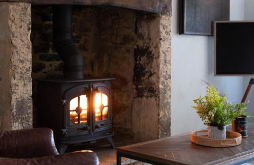 Charlotte's Cottage, a Charming Cotswolds Getaway - Photo 7
