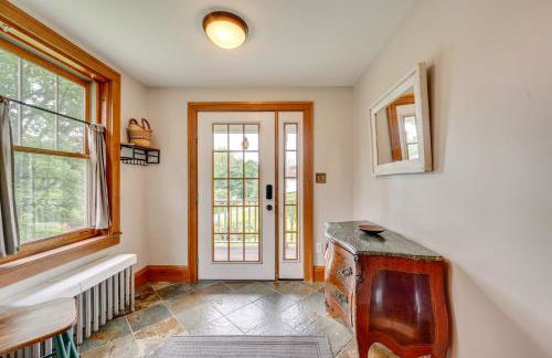 Family-Friendly Retreat in Barre 2 Spacious Decks - Photo 15