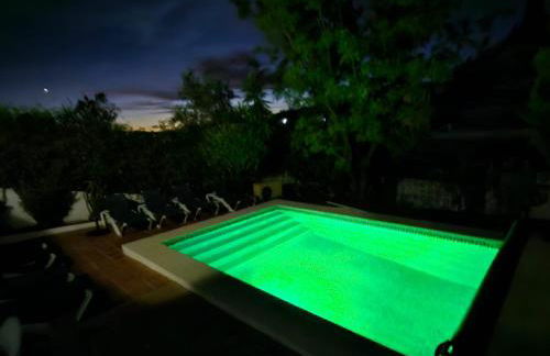 Villa with Free Heated Pool - Pass the Keys - Photo 18