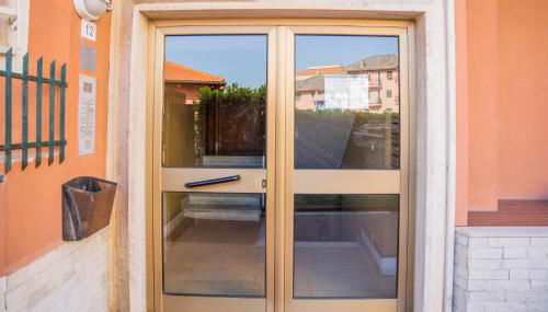 049 - Attico ELEGANTE, 10 minuti a piedi da MARE e SPIAGGIA - POSTO AUTO PRIVATO GRATIS - Foto 4