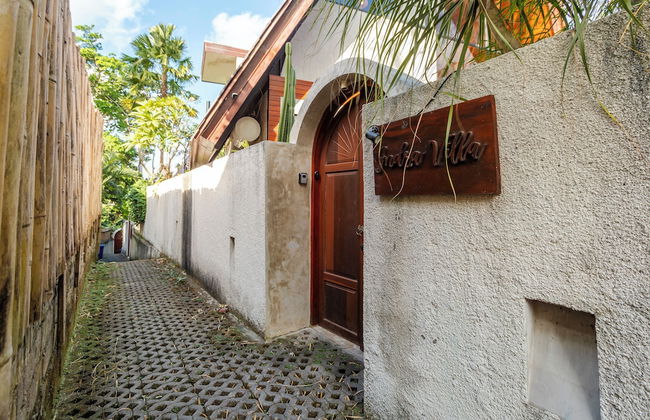 Azure 2BR Modern Private Pool Villa in Pererenan - Photo 28