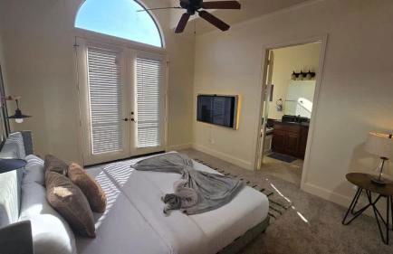 Game & Soak Retreat 3BR Private Jacuzzi Pool Table - Foto 44