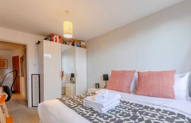 Stunning 1BD Flat w/ Garden Area, Kentish Town! - Foto 1