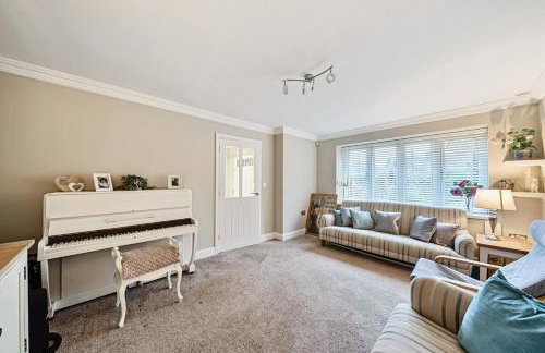 Luxurious Modern Henley Home with Pool & Hot Tub, 5 Bedrooms, Parking - Foto 31