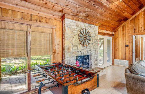 Hill country gem with private pool, deck, firepit, Ping-Pong, foosball, & WiFi - Photo 6