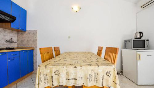 Apartment Vukić-1 by Interhome - Foto 5