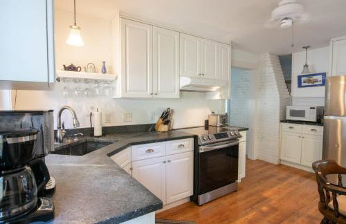 On the bay in Wellfleet - walk to water! - Foto 5