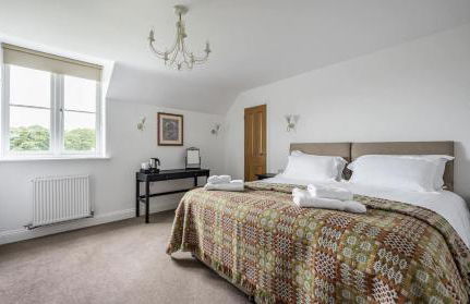 Stunning Barn Conversion with HOT TUB and ALPACAS - Ty Cerrig Barn - Photo 34