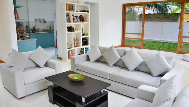 Coin salon dans le hall