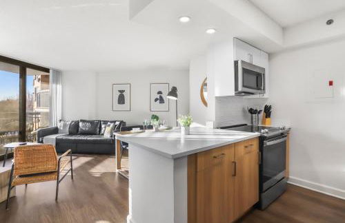 Prime Pentagon City Apt with Rooftop Access - Foto 3