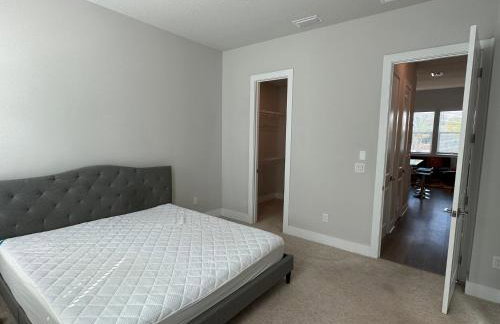 Luxurious Three-story Townhouse In Payne Park Village - Foto 9