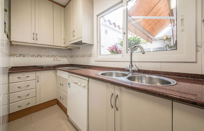 Apartamentos Montserrat - Photo 10