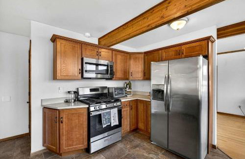 Modern Mountain Cabin with Hot Tub and Game Room Near Moorefield, West Virginia - Foto 29