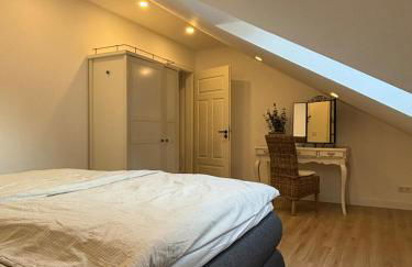 Landhausstübchen 105qm mit Balkon-2 Schlafzimmer-Bad-WC-WiFi-Kaffeemaschine-Waschmaschine-Trockner-Föhn-Handtücher und Bettwäsche-sehr familienfreundlich - Photo 56