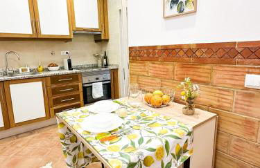 Traditional Home & Private Rooftop Olhão - Photo 7