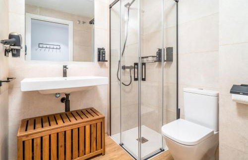 Limehome Barcelona Plaça Pirineus - Photo 28