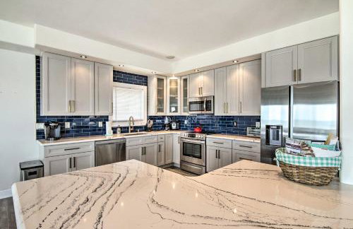 Waterfront Sanctuary w/ Panoramic Bay Views! - Foto 10