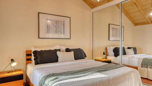 Ocean View Cottage a Home in Madeira - Photo 2