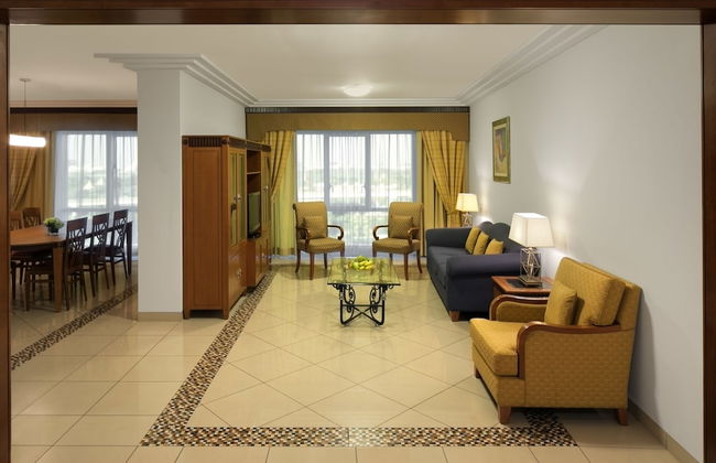 Grand Hyatt Residence - Photo 12