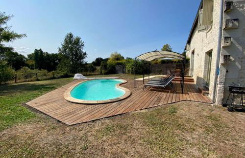 Villa in France With Private Pool & Garden - Foto 22