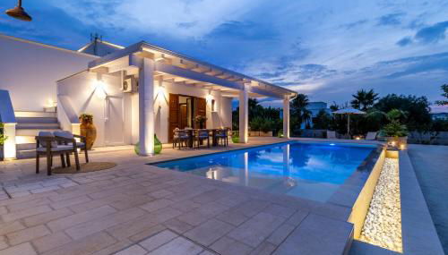 Villa Denu Salento - Intera Dimora con Piscina ad uso esclusivo - Foto 3, sunbed