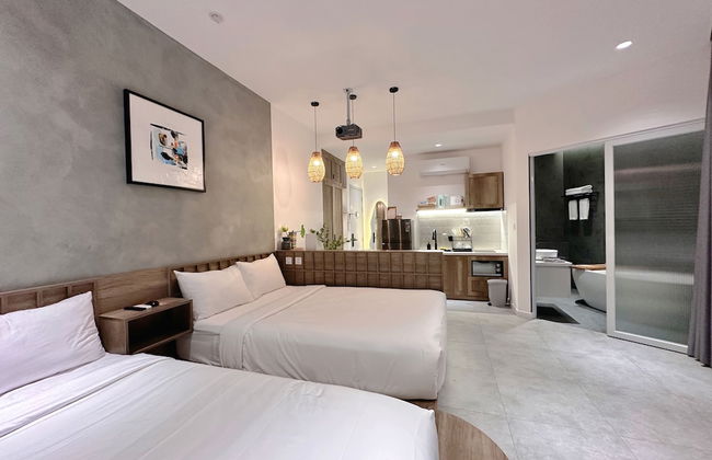 KIN WANDER TAN PHONG, THE MOONAGE - Foto 6