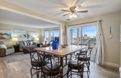 Lakefront Osage Beach Condo + Workspace w/ Pool Views - Foto 15