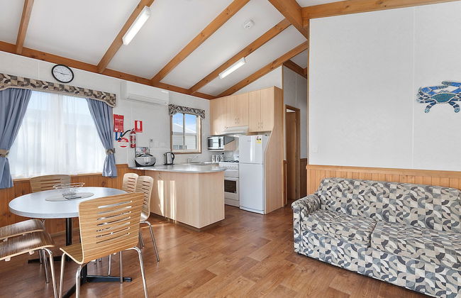 Port Broughton Tourist Park - Photo 6