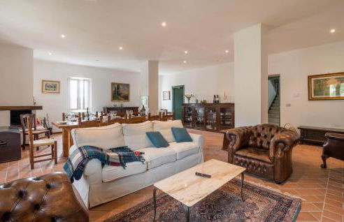 Awesome Home In Rieti With Wifi - Foto 4