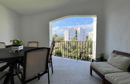 Jardines del Puerto Apartment for up to 6, totally refurbished 2025, gardens, pools, garage, wifi - Photo 4