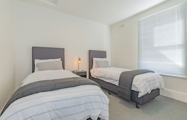 4 Bedroom House - Hobart CBD - Parking - Foto 6