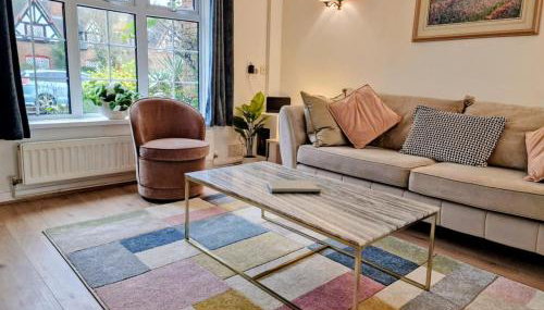 Central modern home with parking - Foto 5