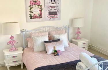 Grade II Listed Farmhouse, Pool, Hot Tub, Games Room, Celebration Hall, Car Park, 10ppl, 45 min from Central London - Foto 74