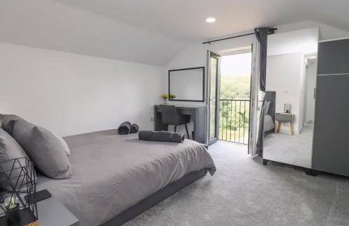 The View - Peaceful Duplex Apartment with Views, Parking & Wifi - Foto 1