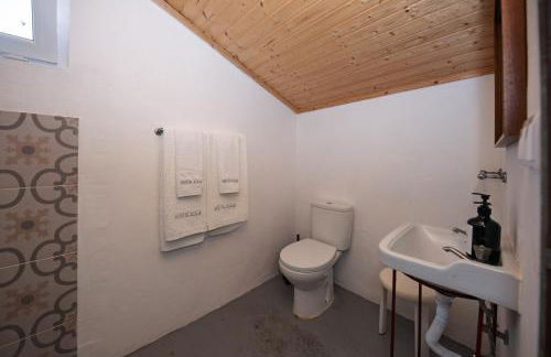 Cá Ficamos - T1 Hortacasa Portugal - Foto 18